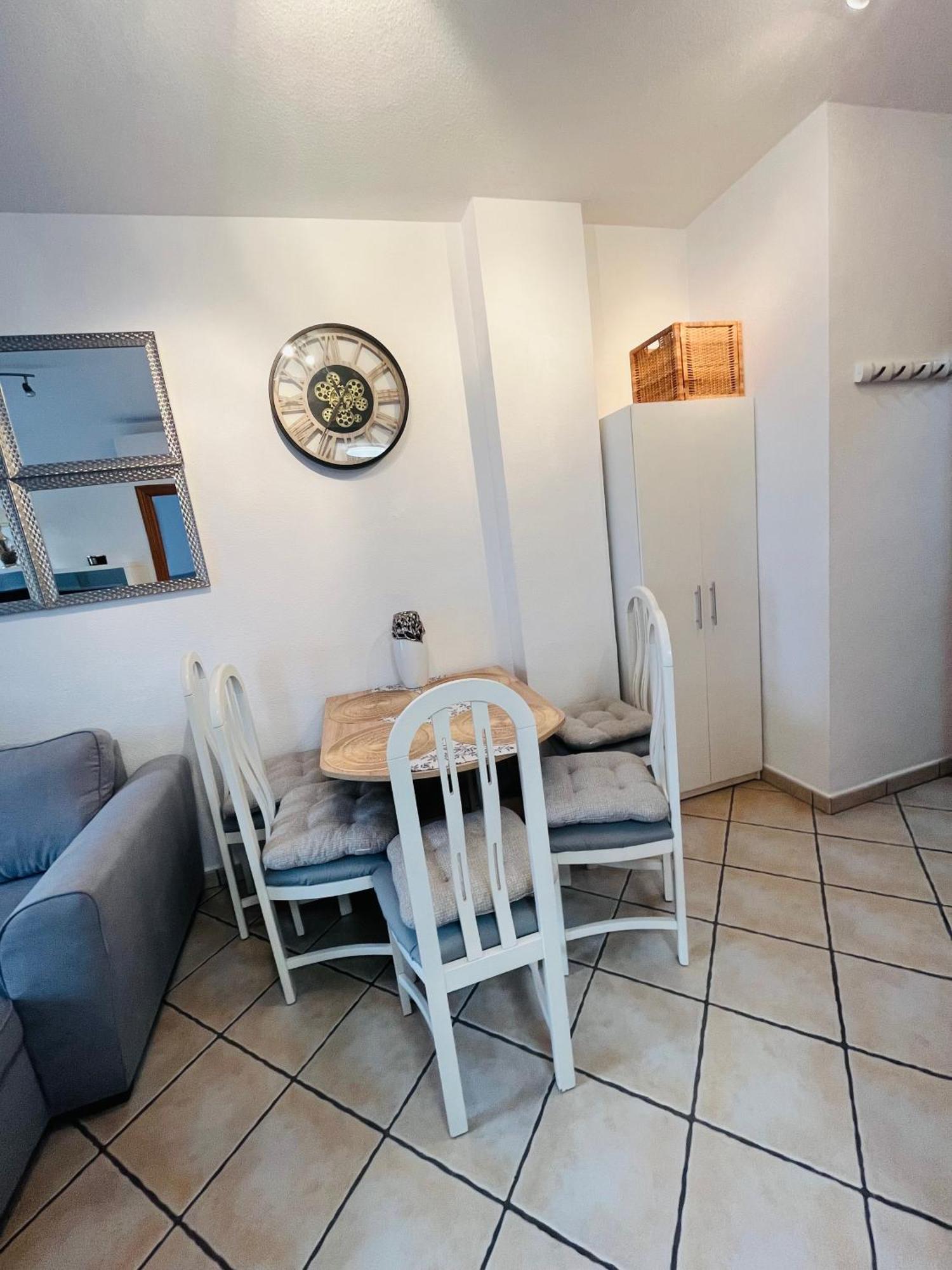 Anett Appartement Torrevieja Buitenkant foto