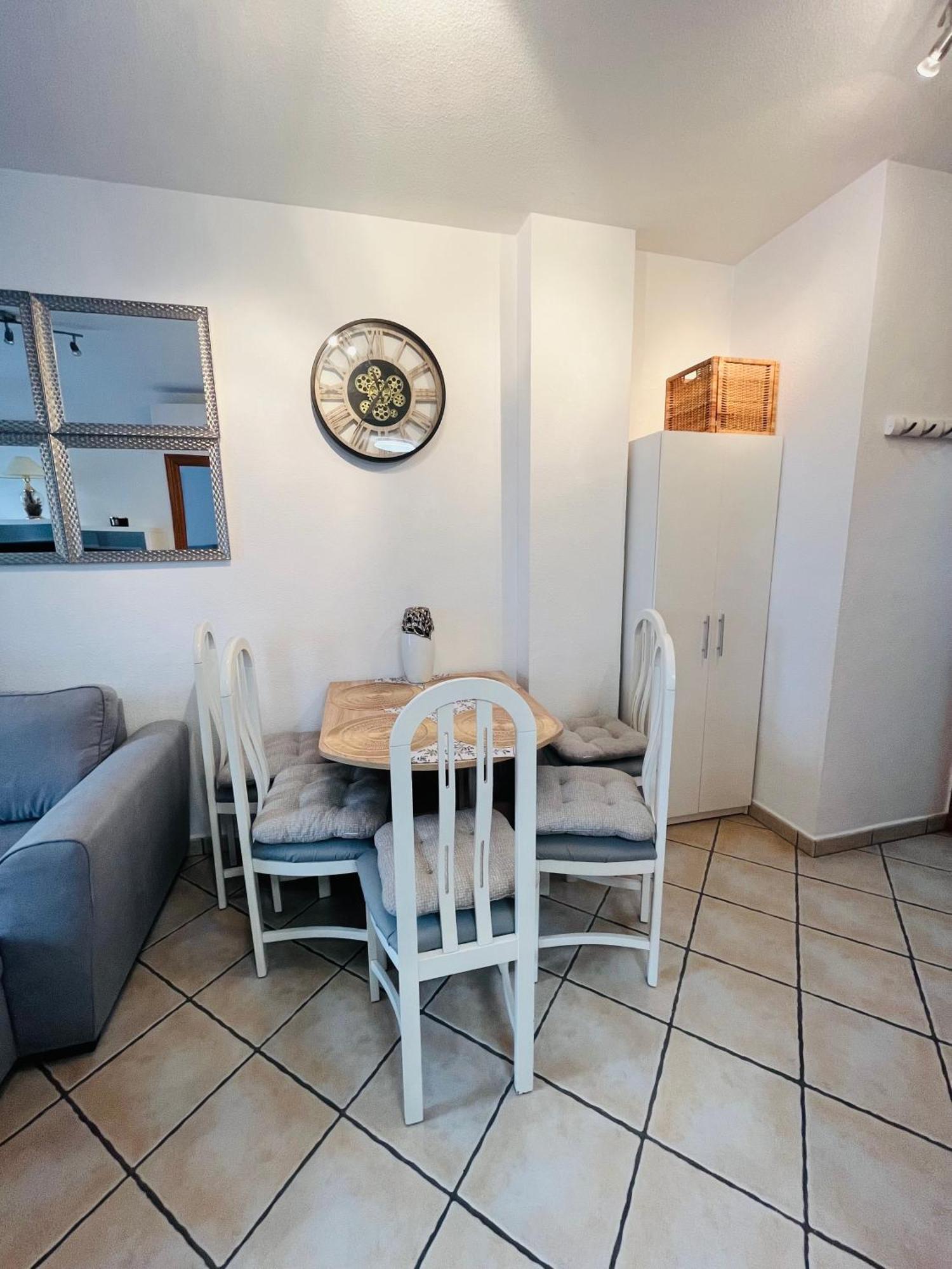 Anett Appartement Torrevieja Buitenkant foto