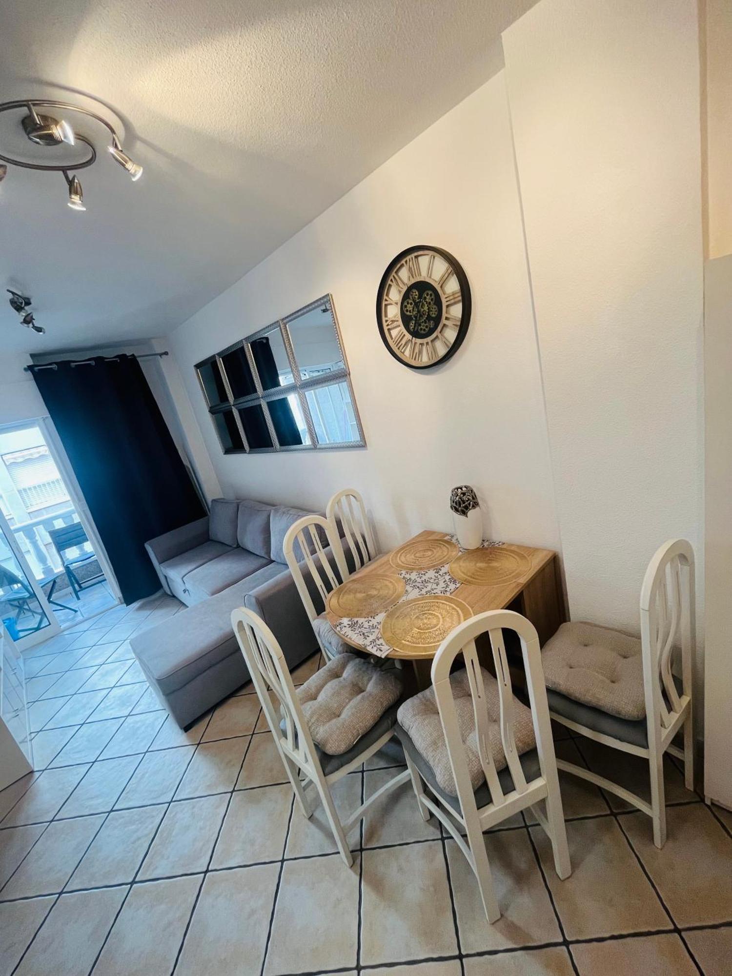 Anett Appartement Torrevieja Buitenkant foto